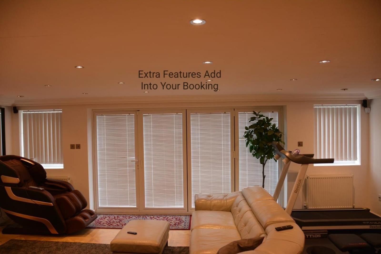 Cozy, Modern, Spacious 4 Bedroom House In London Romford Exterior photo